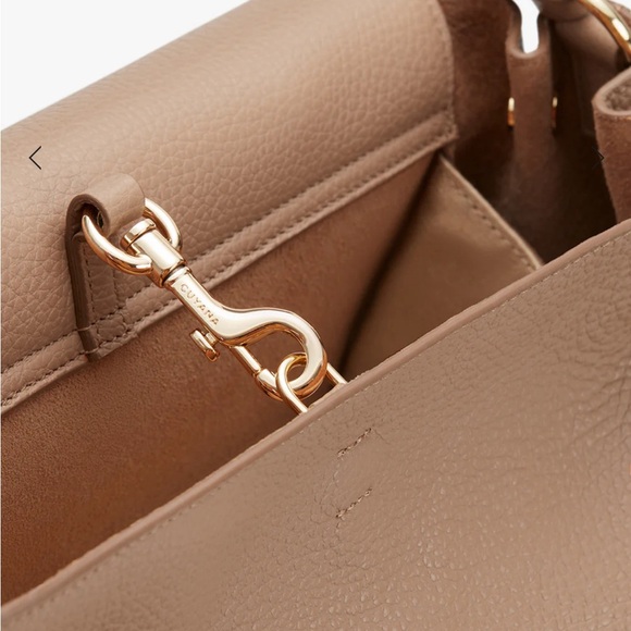 Cuyana Women's Leather Backpack 13-inch - Picture 4 of 9